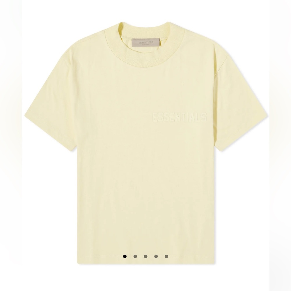 FEAR OF GOD ESSENTIALS SHORT SLEEVE TEE
CANARY